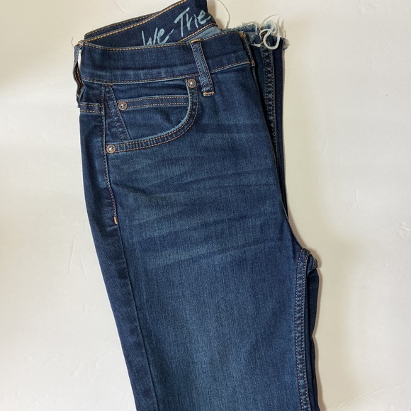 New Free People mid rise Sunny Jeans - Picture 3 of 4